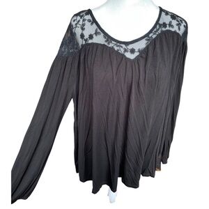 Lane Bryant flowy top with shoulder details 14/16